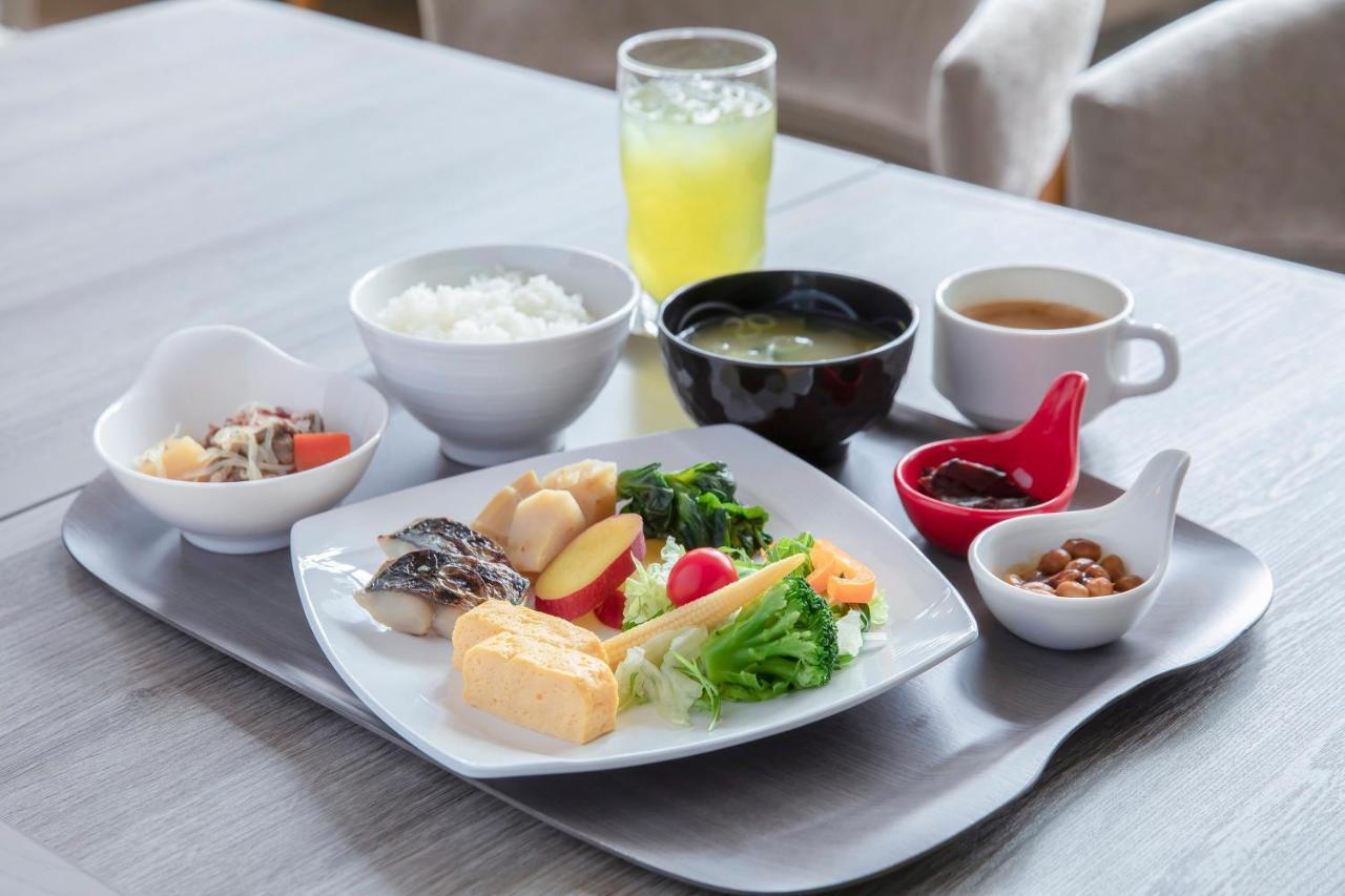Hotel Keihan Nagoya Bagian luar foto